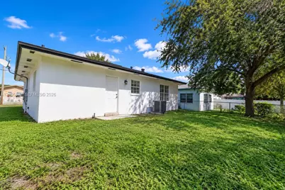 2276 NW 81st St, Miami, FL 33147 - Photo 24