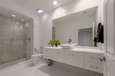 2000 N Bayshore Dr #110, Miami, FL 33137 - Photo 18