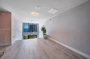 121 NE 34th St, Miami, FL 33137 - Photo 20