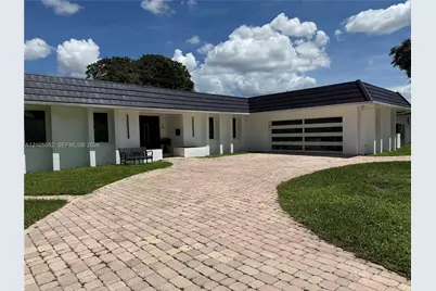 2215 NE 204th St, Miami, FL 33180 - Photo 1