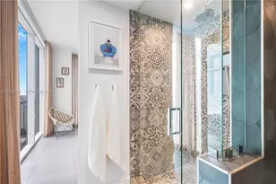 1040 Biscayne Blvd, Miami, FL 33132 - Photo 10