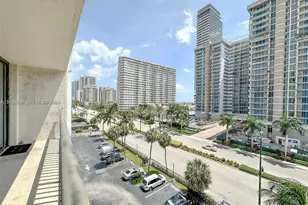 2049 S Ocean Dr, Hallandale Beach, FL 33009 - Photo 28