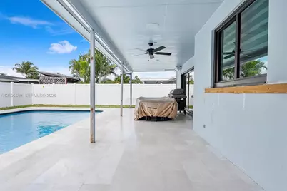 10950 NW 16th Ct, Pembroke Pines, FL 33026 - Photo 32