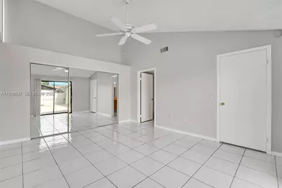 9892 Boca Gardens Pkwy #A, Boca Raton, FL 33496 - Photo 14