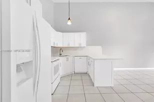 9892 Boca Gardens Pkwy, Boca Raton, FL 33496 - Photo 8