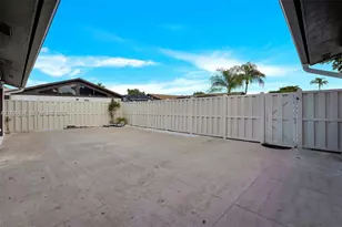 9892 Boca Gardens Pkwy, Boca Raton, FL 33496 - Photo 4