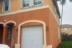 10870 SW 243rd Ln, Homestead, FL 33032 - Photo 2