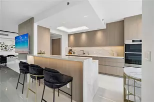 2000 Island Blvd, Aventura, FL 33160 - Photo 10