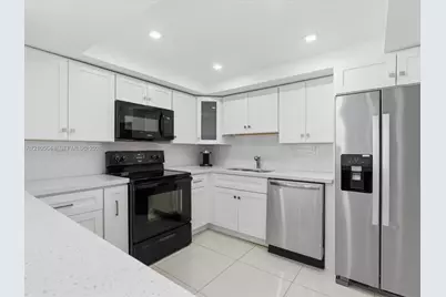 2101 Atlantic Shores Blvd #502, Hallandale Beach, FL 33009 - Photo 6