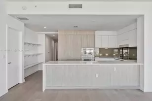 9201 E Bay Harbor Dr, Bay Harbor Islands, FL 33154 - Photo 6