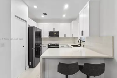 11300 NW 88th Ter, Doral, FL 33178 - Photo 16