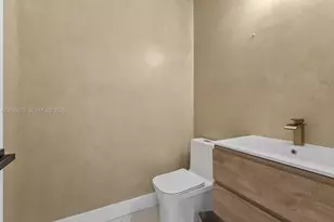 11300 NW 88th Terrace, Doral, FL 33178 - Photo 8