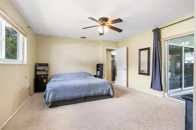 8953 SW 53rd St, Cooper City, FL 33328 - Photo 12