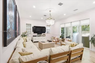 6011 SW 82nd St, South Miami, FL 33143 - Photo 16