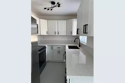 137 SE 2nd Ave #A, Hallandale Beach, FL 33009 - Photo 6