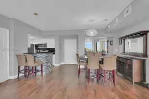 5077 NW 7th St, Miami, FL 33126 - Photo 8
