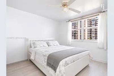 770 Claughton Island Dr #1007, Miami, FL 33131 - Photo 10