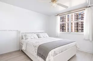 770 Claughton Island Dr, Miami, FL 33131 - Photo 10