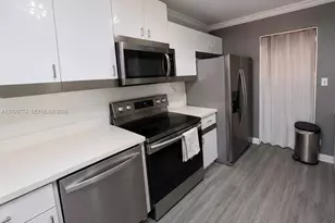 10343 Greenhouse Rd, Pembroke Pines, FL 33026 - Photo 14