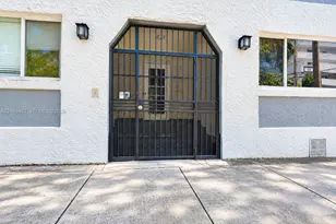 103 NW 6th Ave, Miami, FL 33128 - Photo 4