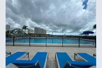 801 Brickell Bay Dr #864, Miami, FL 33131 - Photo 16