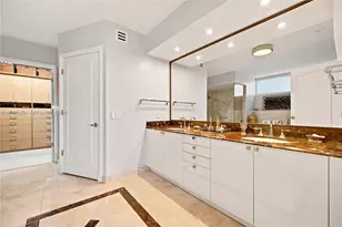 17555 Collins Ave, Sunny Isles Beach, FL 33160 - Photo 20