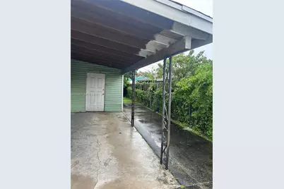 [Address not provided], Riviera Beach, FL 33404 - Photo 12