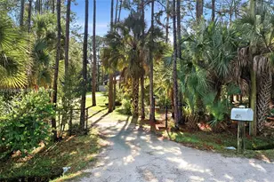 8032 N 155th Pl N, Palm Beach Gardens, FL 33418 - Photo 8