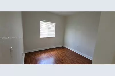 1404 SE 6th St, Homestead, FL 33033 - Photo 8