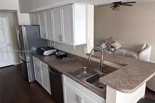 11631 SW 2nd St, Pembroke Pines, FL 33025 - Photo 8