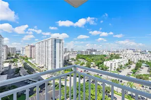210 174th St, Sunny Isles Beach, FL 33160 - Photo 36
