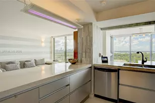 2655 Collins Ave, Miami Beach, FL 33140 - Photo 20