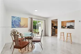 8310 NW 10th St, Pembroke Pines, FL 33024 - Photo 2