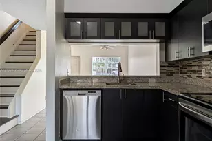 271 Duval Ct, Weston, FL 33326 - Photo 16