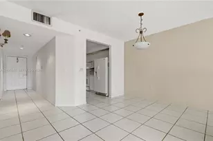 701 SW 141st Ave, Pembroke Pines, FL 33027 - Photo 6