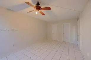 870 NW 87th Ave, Miami, FL 33172 - Photo 10