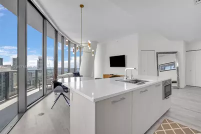 55 SW 9th St #4403, Miami, FL 33130 - Photo 70