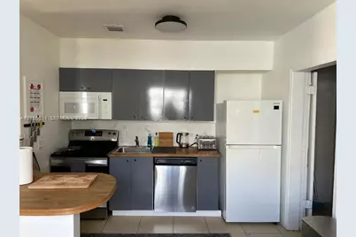 810 NW 43rd St, Miami, FL 33127 - Photo 2