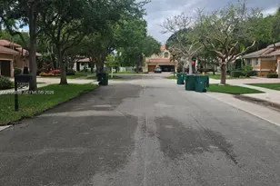 13382 Lakepointe Cir, Cooper City, FL 33330 - Photo 20