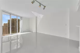 325 S Biscayne Blvd, Miami, FL 33131 - Photo 6