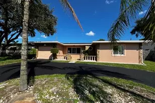1325 N 74th Terrace, Hollywood, FL 33024 - Photo 1