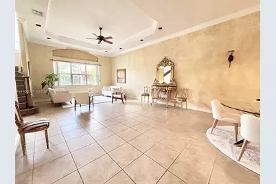 1141 Waterside Ln, Hollywood, FL 33019 - Photo 10