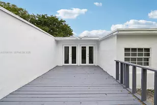299 S Biscayne River Dr, Miami, FL 33169 - Photo 20