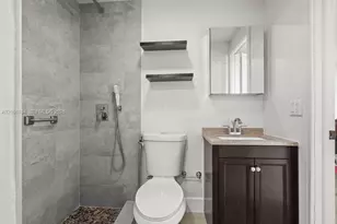 777 SW 9th Ave, Miami, FL 33130 - Photo 18