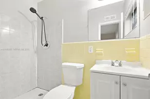 6941 SW 5th St, Pembroke Pines, FL 33023 - Photo 16