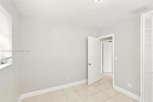 6941 SW 5th St, Pembroke Pines, FL 33023 - Photo 6
