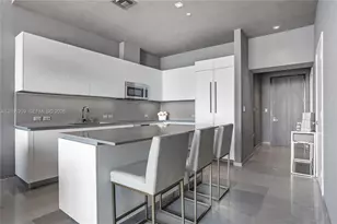 88 SW 7th St, Miami, FL 33130 - Photo 4