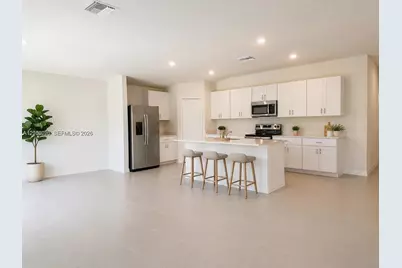 17610 Paradiso Way #17610, North Fort Myers, FL 33917 - Photo 4
