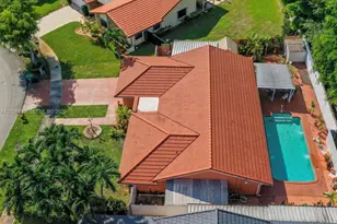 6537 NW 201st Terrace, Hialeah, FL 33015 - Photo 2