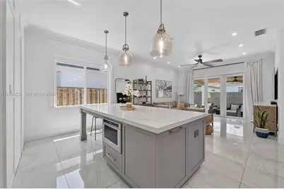 14940 NW 89th Ave, Miami Lakes, FL 33018 - Photo 28
